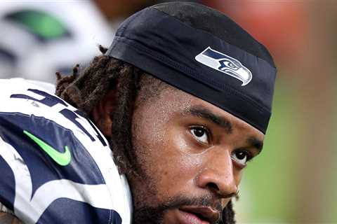 Ex-NFLer Robert Nkemdiche Busted Allegedly Smuggling Groceries, Arrested On Warrants