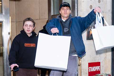 'Traitors' Winner Rob Rausch Buys Maura Higgins' Birkin Bag After Reunion Promise