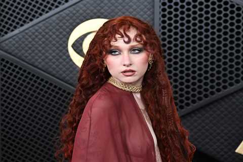 Chappell Roan Confronts People for ‘Disregarding My Boundaries’ in Paris: ‘Stop Following Me’