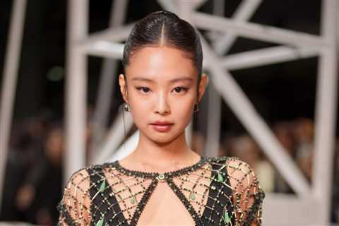 ‘Shut Up, JENNIE!’: See the BLACKPINK Star Get in on Viral ‘Dracula’ Trend Featuring Tame..