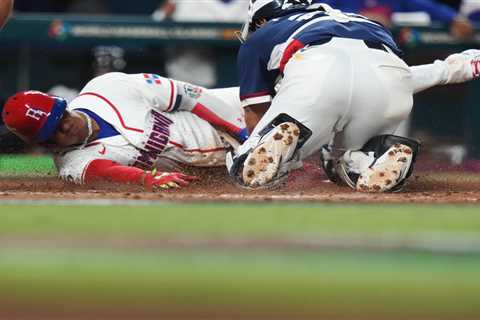 Juan Soto uses unreal swim move to score run in WBC for Dominican Republic