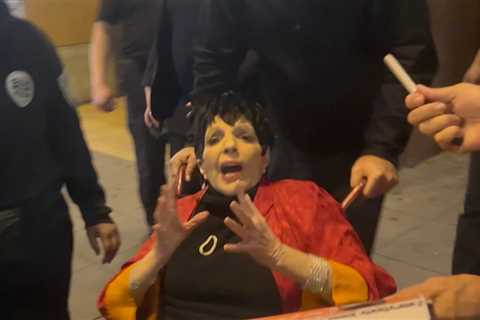 Liza Minnelli All Smiles Exiting Event Plugging Tell-All Memoir