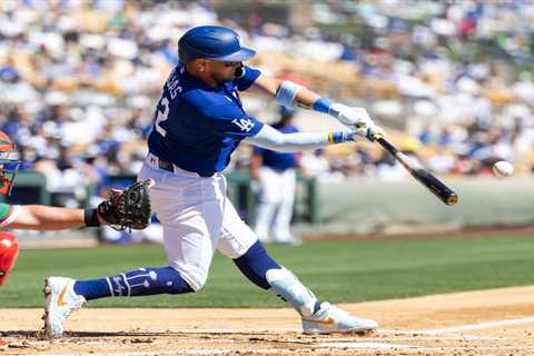 Dodgers’ Miguel Rojas never tested positive for steroids, but he wants apology