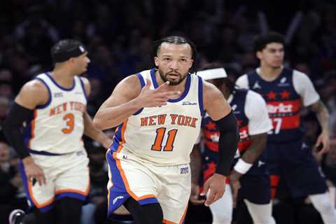 Knicks rout tanking Wizards in laugher they needed as winning streak hits six