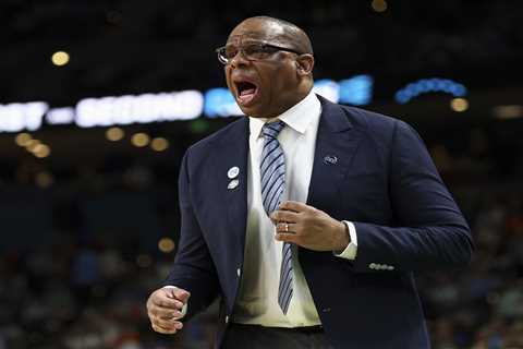Hubert Davis out at North Carolina after March Madness flop