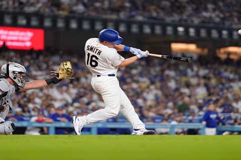 Will Smith’s late home run lifts Dodgers to season-opening sweep