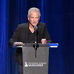Lindsey Buckingham’s Alleged Stalker Faces Criminal Charges and Arrest Warrant