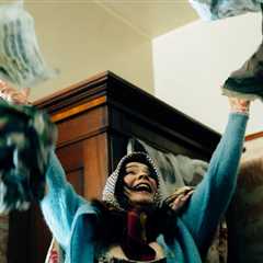 Mitski Is a Picture of Calm For ‘If I Leave’ Performance on ‘Kimmel’: Watch