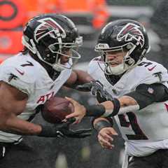 Falcons exercise fifth-year option on star Bijan Robinson