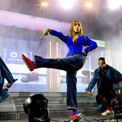 PinkPantheress’ UGG Shoes at Coachella Nailed One of Fashion’s Hottest Trends