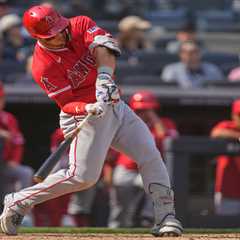 Mike Trout makes Yankee Stadium history in five-homer series