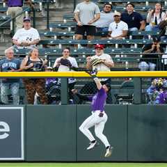 MLB fan’s wild diving effort for foul ball stuns social media users