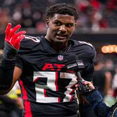 Falcons’ James Pearce Jr. will enter pretrial intervention program to resolve felony charges..
