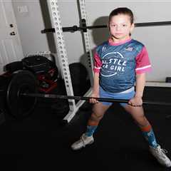 Bellmore fourth grader is a record-setting powerlifting prodigy — and then some