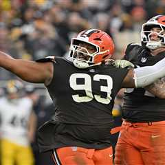 Giants sign veteran Shelby Harris in quest to replace Dexter Lawrence