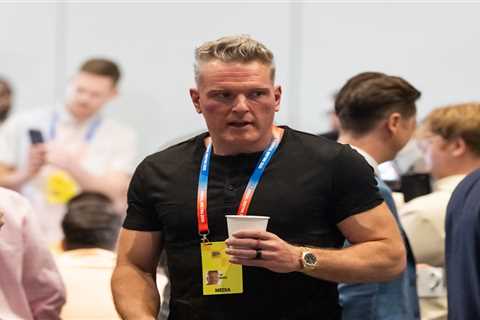 Pat McAfee reveals struggles of getting Troy Aikman on his ESPN show