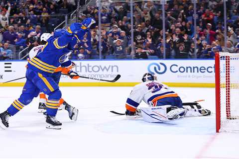 Islanders fall to Sabres for second straight loss in tough blow in tight playoff race