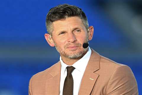 ESPN shaking up NFL broadcast team with ‘dark horse’ candidate emerging