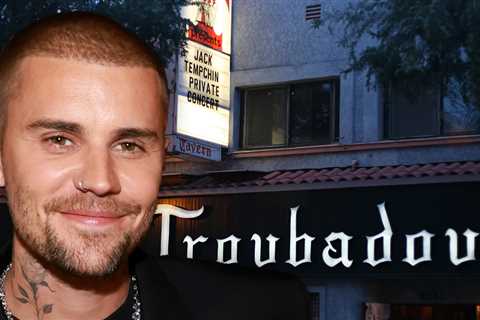 Justin Bieber Performs Small Show at Troubadour in L.A. Ahead of Coachella Set