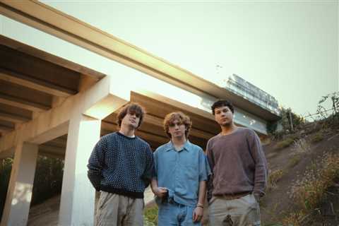 Edgehill Scores First Billboard No. 1 as ‘Doubletake’ Tops Alternative Airplay