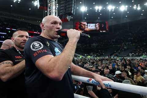 Tyson Fury calls out Anthony Joshua after dominating return fight against Arslanbek Makhmudov