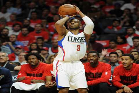Chris Paul trolls Clippers after playoff loss