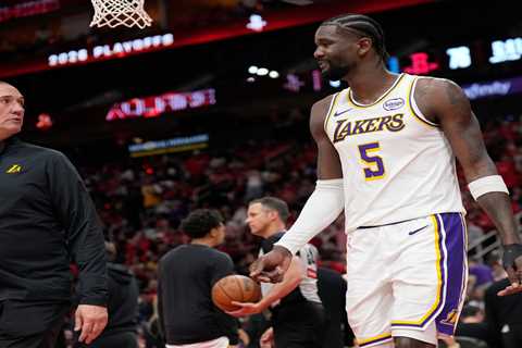 NBA ref in middle of another playoff mess after Lakers’ Deandre Ayton shockingly ejected