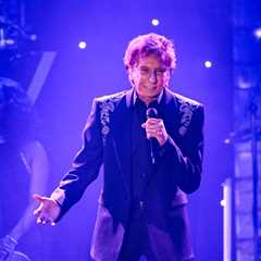 Barry Manilow Postpones May Las Vegas Shows Amid Cancer Recovery