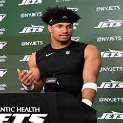 Jets rookies studying a ‘little bit extra’ in curious location before minicamp