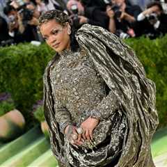 Rihanna, Elton John, Shakira & More Musicians Named to TIME 100 Philanthropists List