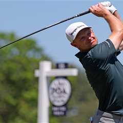 Justin Rose capitalizes on his PGA Championship ‘freedom’ by moving into contention after third..