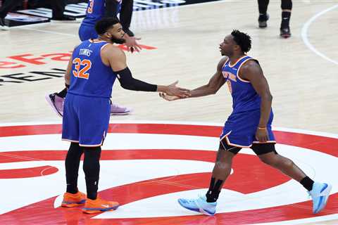 Knicks absolutely dominate Hawks in historic Game 6 first half