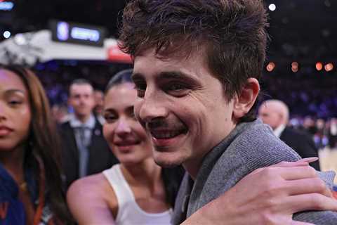 Timothée Chalamet & Kylie Jenner Show Cute Courtside PDA at Knicks Game