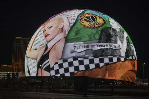 Gwen Stefani & No Doubt Leave No Orange Unturned for Night 1 of Las Vegas Sphere Residency: 7..