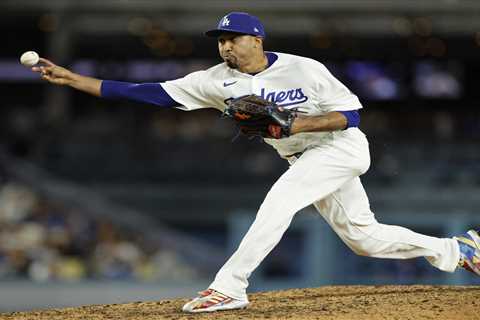 Dodgers $69 million star Edwin Diaz linked to illegal cockfighting ring in Puerto Rico