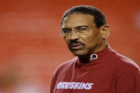 Sherman Lewis, ex-Jet who won four Super Bowls as NFL coach, dead at 83