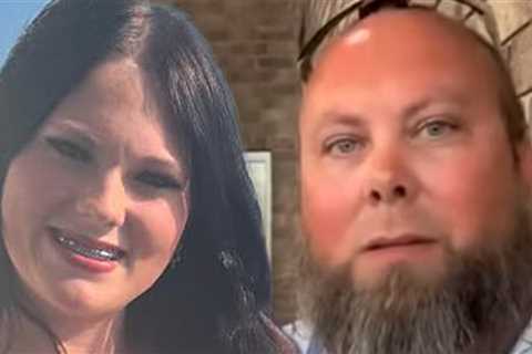 Anna Kepner's Dad Breaks Down in Tears Accepting Her Diploma