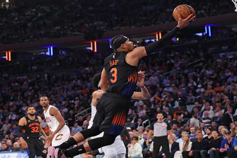 Knicks cruise to Game 2 victory over Cavaliers for commanding Eastern Conference finals lead