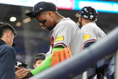 Ronald Acuna Jr. exits game with thumb issue in latest Braves concern
