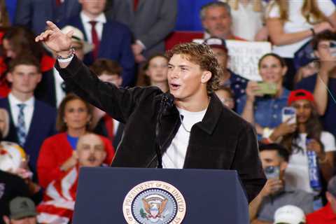 Jaxson Dart addresses Giants teammates after Trump introduction controversy