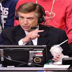 Marv Albert tells The Post this Knicks group has a 1970s-like championship DNA