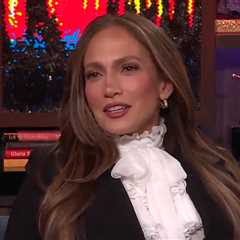 Jennifer Lopez Says Don't Slide Into Her DMs If You Want To Date Her