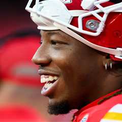 Falcons acquire Wanya Morris in trade with Chiefs to strengthen offensive line depth