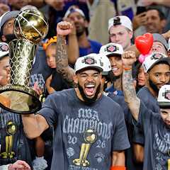 Knicks Fans Flood New York Streets Ahead of Championship Parade, Live Stream