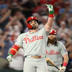 Bryce Harper explains finger gesture after ‘weird’ abuse from Nationals fans
