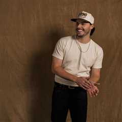 Josh Ross Earns First Country Airplay No. 1 With ‘Hate How You Look’