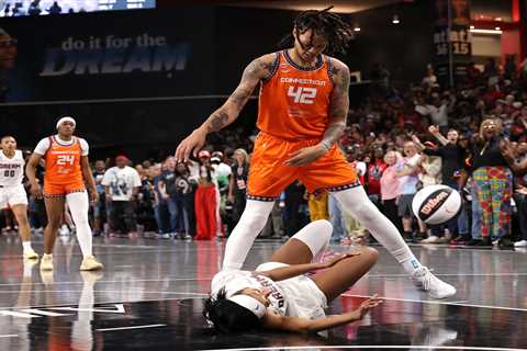Brittney Griner gets controversial flagrant foul after Angel Reese knocked to floor