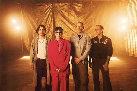 Weezer Going for the ‘Gold’ on Next Self-Titled Album: Here’s the Release Date