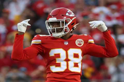 L’Jarius Sneed visiting Chiefs in potential reunion with legal issues behind him