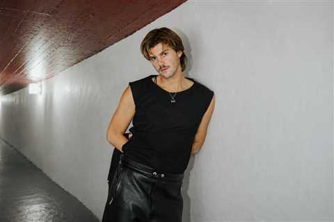 Inside RUEL’s Sequel Album ‘Kicking My Feet & Screaming’: ‘There Were Two Worlds That Were..